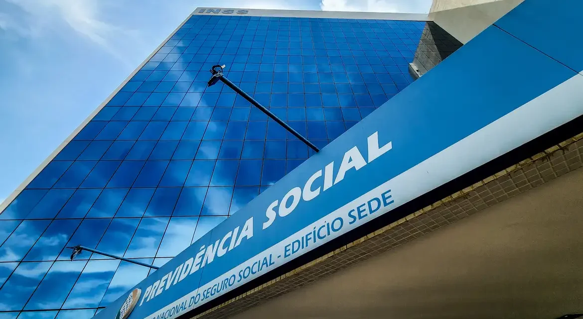 INSS começa a receber pedidos de pensão especial e indenização para pessoas com síndrome congênita do Zika