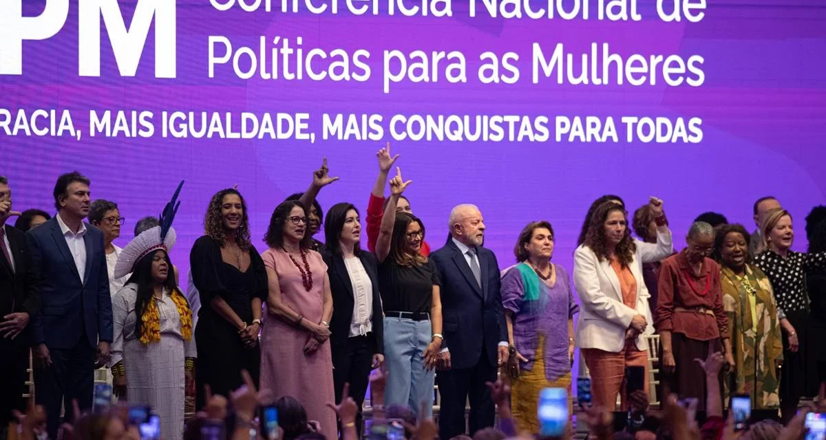 Lula participa de conferência sobre políticas para mulheres e anuncia sanção de projeto sobre licença-maternidade
