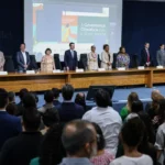 Marina Silva defende cooperação entre governos e sociedade para enfrentar crise climática