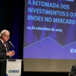 Mercadante defende democratização do mercado de capitais e ampliação da atuação do BNDES