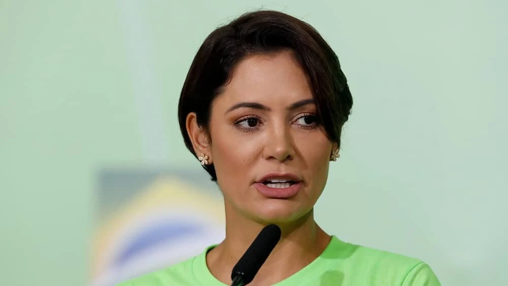 Michelle Bolsonaro processa Joice Hasselmann por difamação nas redes sociais