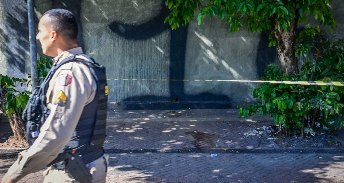 Homem em situação de rua é encontrado morto com sinais de violência em Belo Horizonte