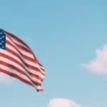 Queda de helicóptero militar é registrada no estado de Washington, nos EUA
