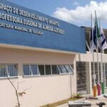 Mãe é presa em flagrante por tortura contra filhas de 5 e 6 anos na Zona Oeste do Rio