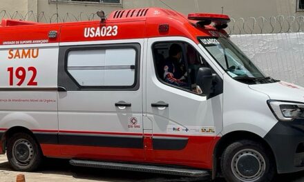 Acidente entre dois carros deixa uma vítima fatal e dois feridos na BR-494, em Divinópolis