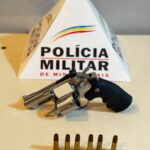 Polícia Militar apreende simulacro de arma de fogo e prende mulher em Formiga
