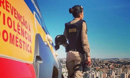 Mais de 400 agressores de mulheres são presos em Minas Gerais durante campanha Agosto Lilás