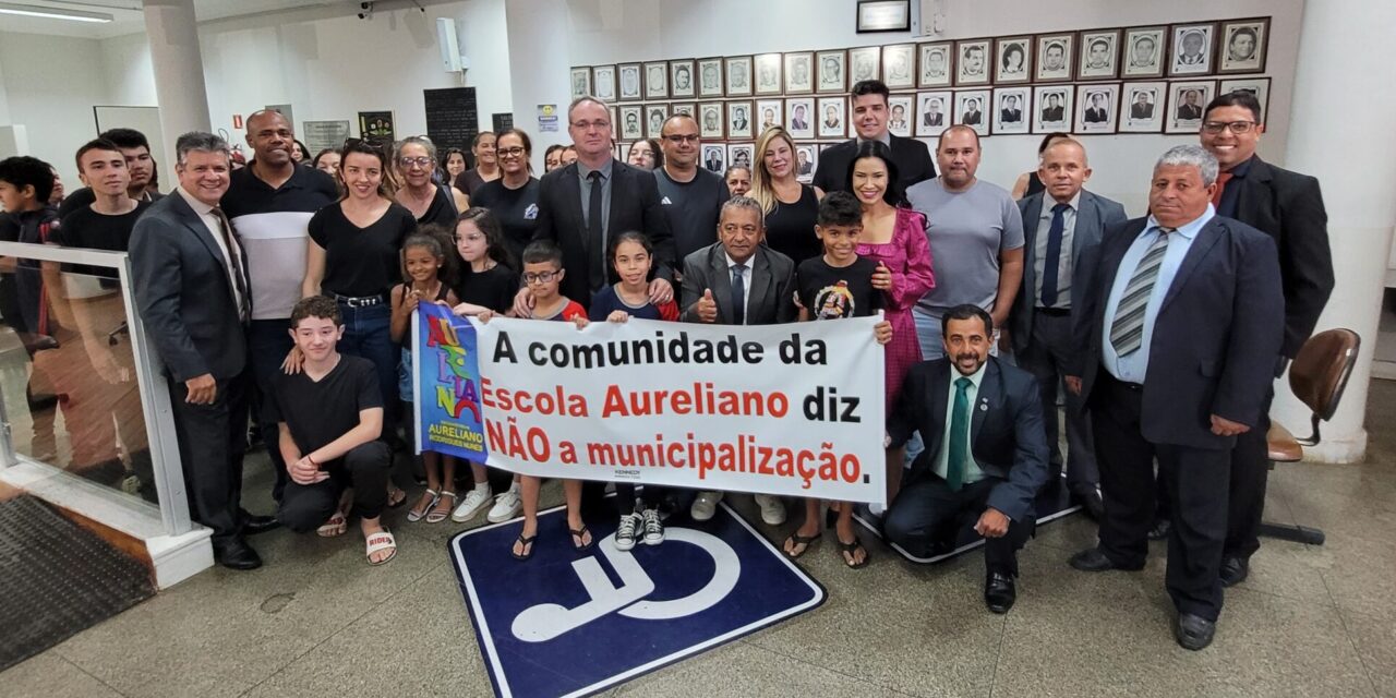 Vínculo e tradição protegidos: Câmara promulga lei em defesa da Escola Aureliano Rodrigues Nunes