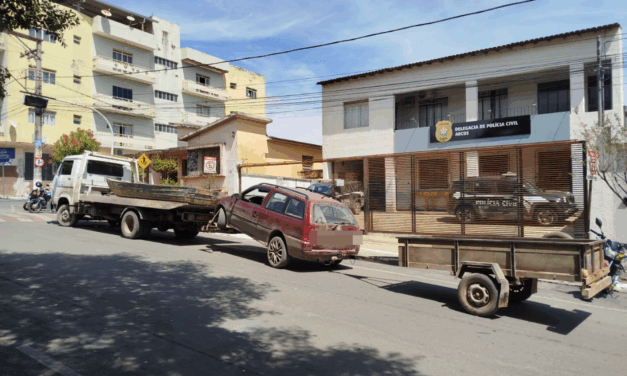 Barcos furtados em Iguatama são recuperados pela PCMG em Arcos