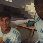 Dois gols, dois sucos e um frango: Cruzeiro despacha o Galo e vai à semi
