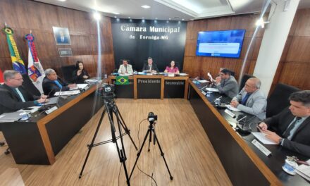 Câmara Municipal realiza 29ª Reunião Ordinária com aprovação de projetos