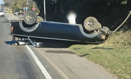 Radar assusta condutor e causa capotamento em área rural de Itaúna