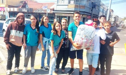 Alunos da Escola Florêncio Rodrigues Nunes promovem ação social com coleta de cartelas