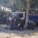 Caminhão desgovernado atinge carros e mata duas pessoas na Grande BH