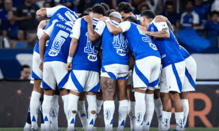 Com vitória no Mineirão, Cruzeiro encosta no Flamengo e amplia projeção de título
