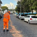 Bombeiros contêm vazamento de óleo em rua do Centro de Formiga