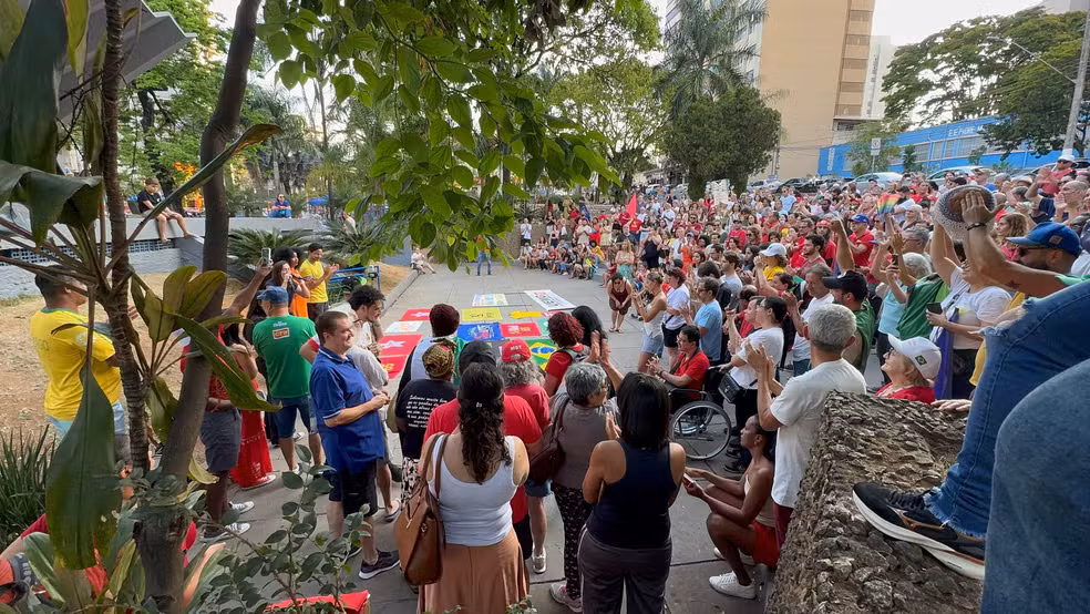 Divinópolis tem ato contra PEC da Blindagem e anistia