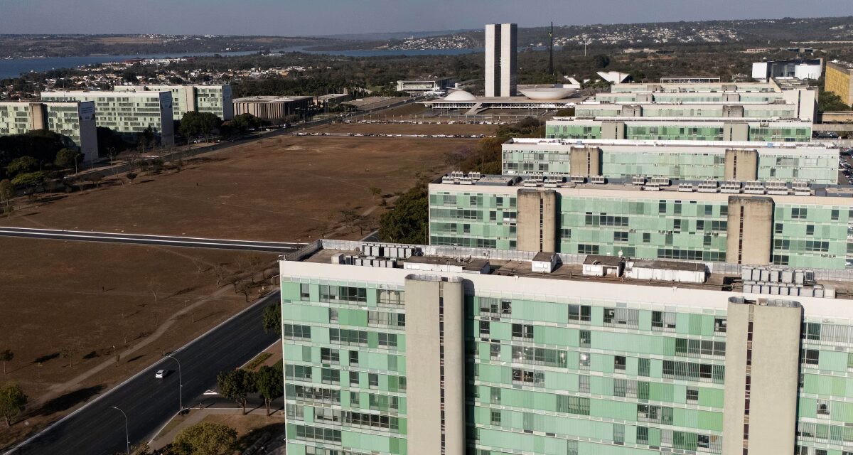 Governo bloqueia mais de R$ 12 bilhões no Orçamento de 2025