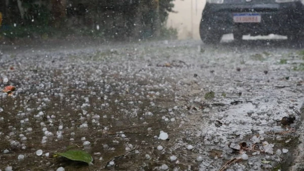 Previsão do tempo: MG tem alerta de tempestade e granizo para 112 cidades; veja quais