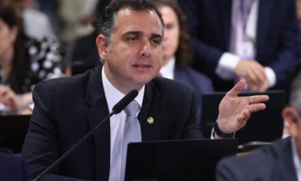 Rodrigo Pacheco reafirma permanência no PSD e cobra freio a movimentos de adesão à extrema direita  