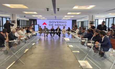 Nova Diretoria da AMM entrega demandas dos municípios em reunião com governador  