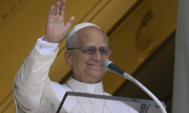 Papa Leão XIV celebra 70 anos com homenagens no Vaticano