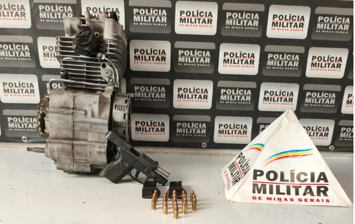 Polícia apreende arma e peças irregulares em ferro-velho de Divinópolis