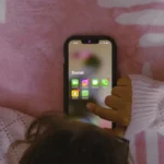 Uso excessivo de redes sociais agrava saúde mental de adolescentes, alertam especialistas