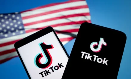 Trump assina ordem executiva para transferência do controle do TikTok nos EUA