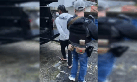 Suspeito de fornecer fuzis ao Comando Vermelho é preso em operação em Santa Catarina