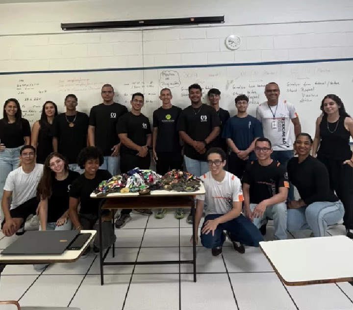 Atleta referência em corrida de rua ministra palestra sobre atletismo na UNIFOR