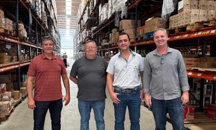 Câmara realiza visita de cortesia à CooSuper Distribuição e Logística