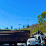 Colisão entre caminhões e carro deixa duas vítimas fatais e dois feridos na BR-381