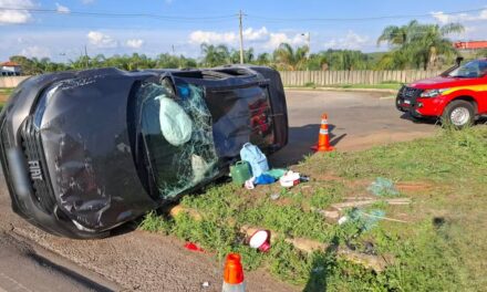 Acidente entre ônibus e carro deixa cinco feridos em Alfenas