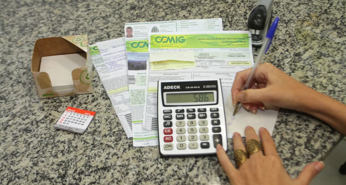 Aneel anuncia implementação de tarifas inteligentes para reduzir custo da energia