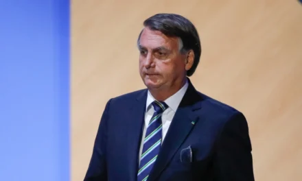 Alexandre de Moraes autoriza Bolsonaro a realizar festa de aniversário da filha