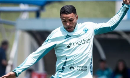 Cruzeiro confirma lesão grave de Wanderson, que desfalcará equipe por meses