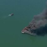 Incêndio atinge lancha no Lago de Furnas, em Guapé