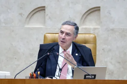 Novo ministro do STF herdará mais de 900 processos com aposentadoria de Barroso