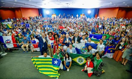 Lula anuncia que levará compromissos de jovens à COP30 durante conferência ambiental em Luziânia