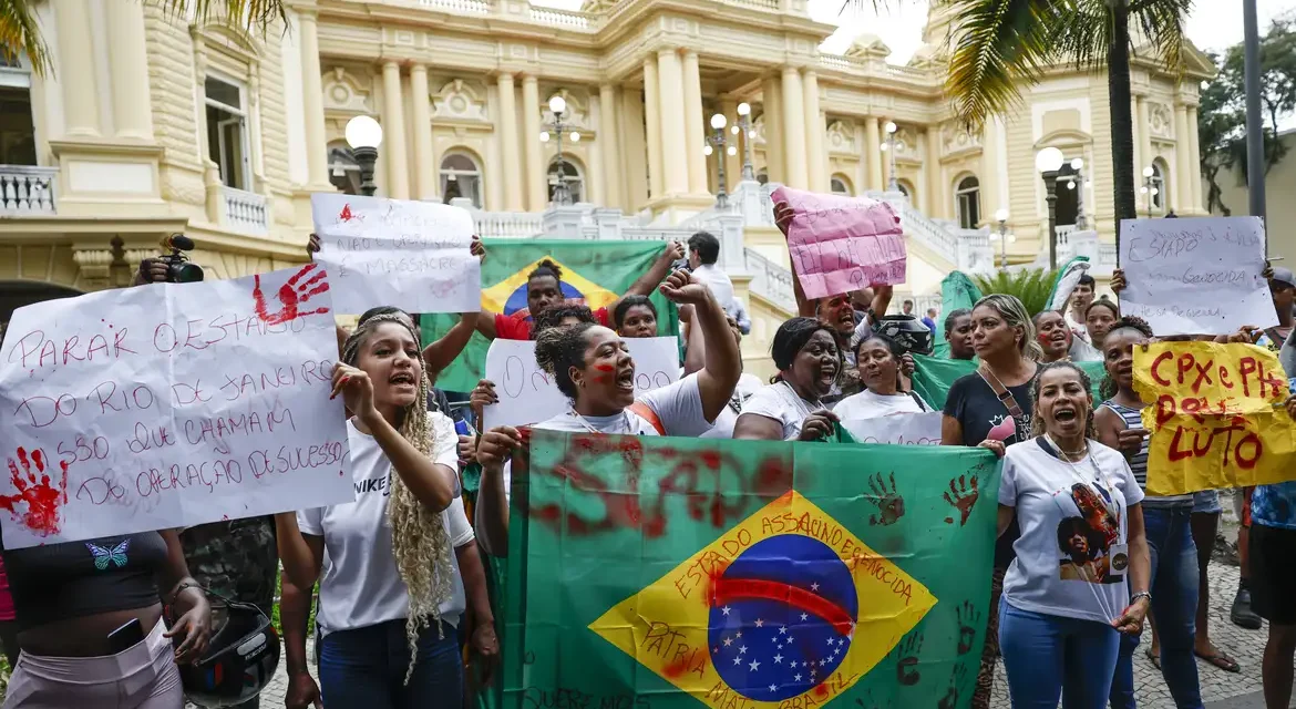 Lula sanciona lei que reforça combate ao crime organizado
