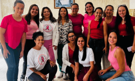 Alunas de Enfermagem do UNIFOR-MG promovem ação de saúde e bem-estar no Salão Paroquial São Sebastião