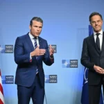 Secretário de Guerra dos EUA promete “poder de fogo” à Ucrânia e ameaça impor custos à Rússia