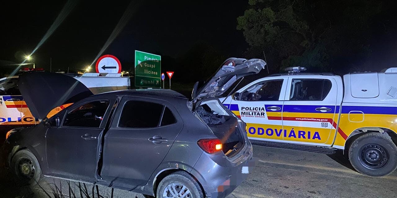 Dupla é presa com carro clonado após perseguição na MG-050, em Pimenta