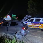 Dupla é presa com carro clonado após perseguição na MG-050, em Pimenta