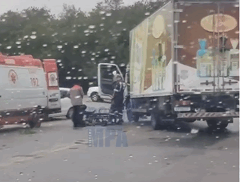 Acidente entre moto e carro deixa jovem gravemente ferido em Divinópolis