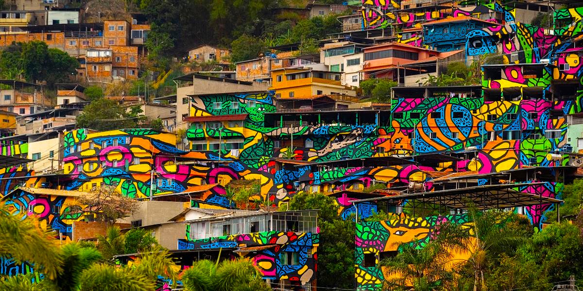 Maior macromural do Brasil entra em fase final em Nova Lima e transforma cem casas em “mosaico vivo”