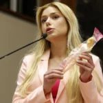 Deputada Amanda Teixeira vai acionar Conselho de Ética após ser chamada de “Barbie da Shopee” na Assembleia de Minas
