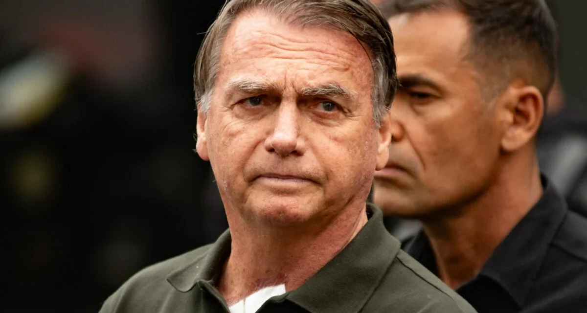 Moraes autoriza grupo de oração na casa de Bolsonaro, mas alerta contra desvios de finalidade