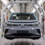 Volkswagen suspende produção de carros elétricos em fábricas alemãs por queda na demanda